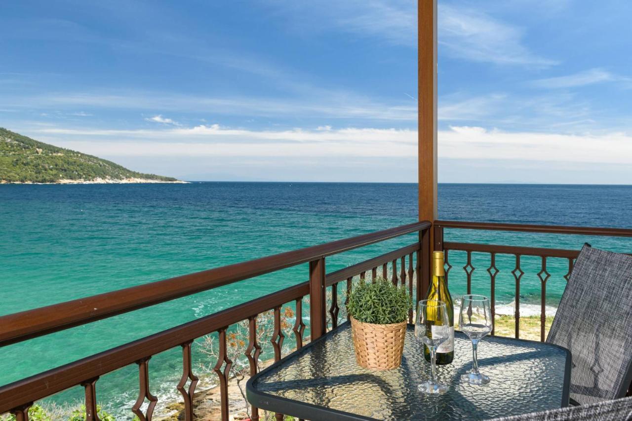 Bed and Breakfast Faros View Koinira Exterior foto